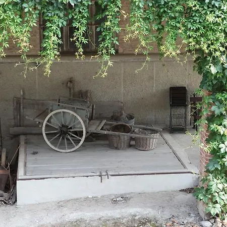 Lantgård Tenuta Guazzaura *